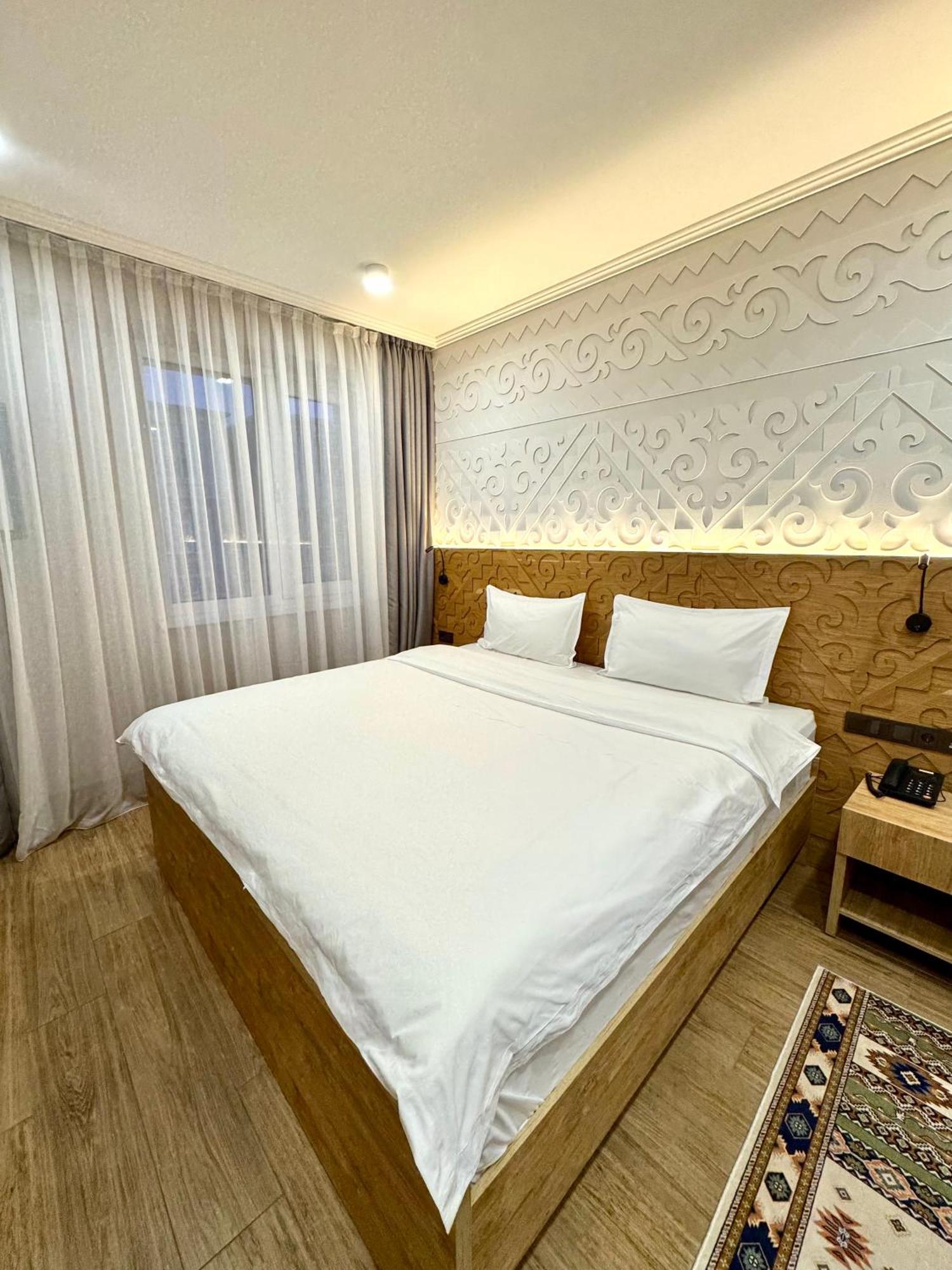 Dami Almaty Hotel Εξωτερικό φωτογραφία
