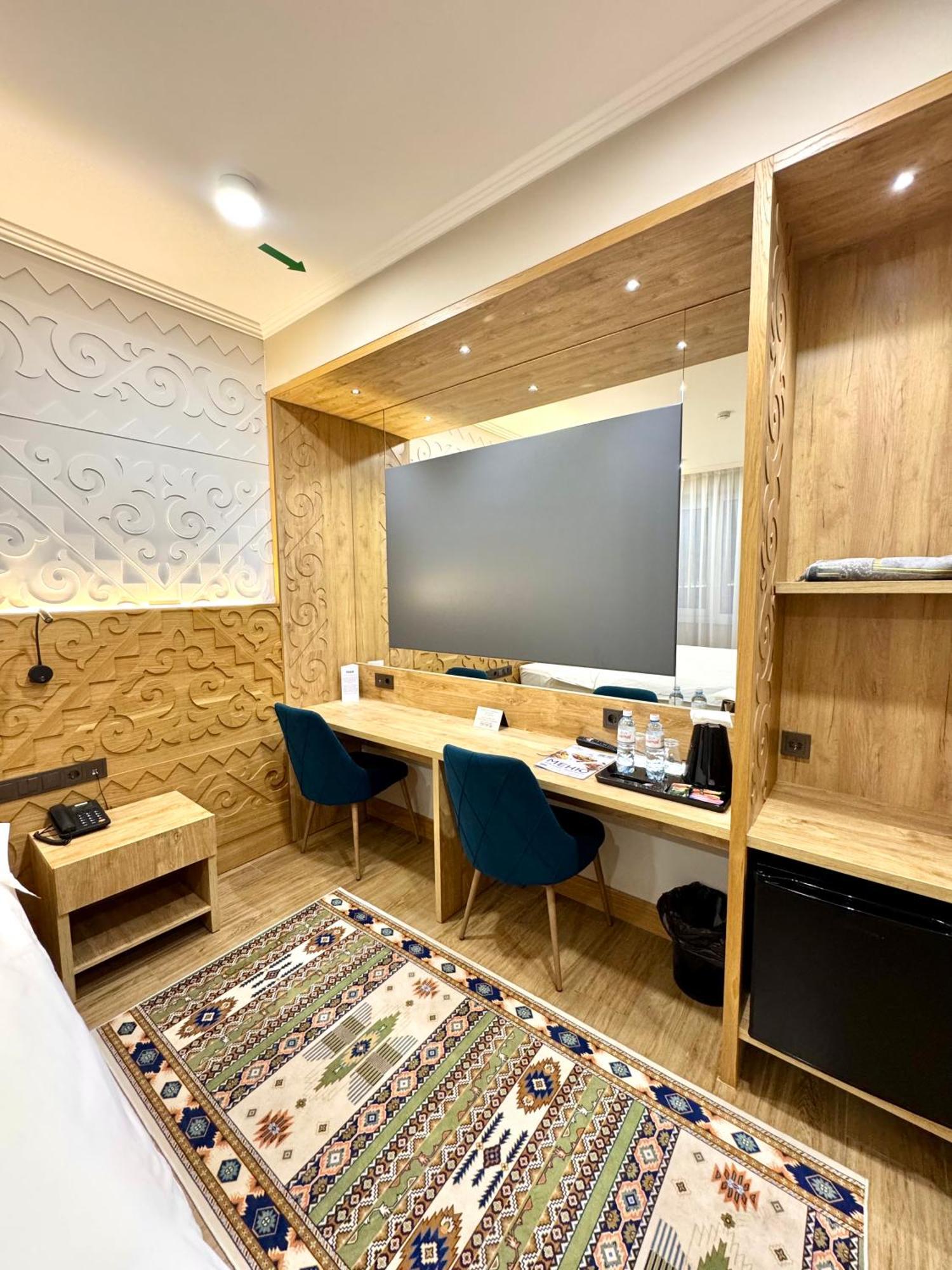 Dami Almaty Hotel Εξωτερικό φωτογραφία